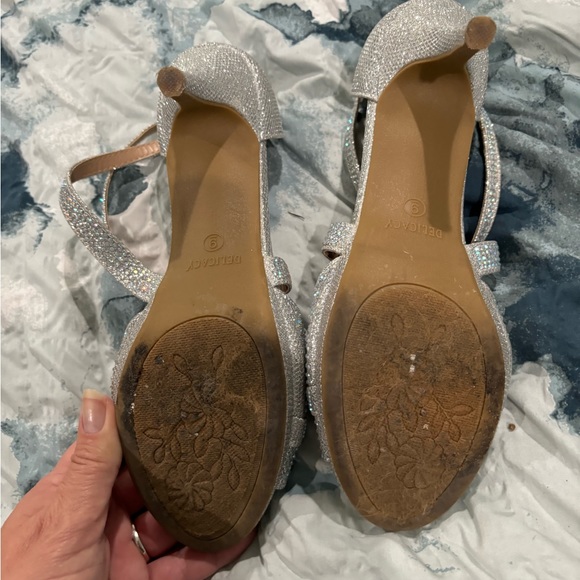 Delicacy Sparkly Shoes, Sz 9 - Picture 3 of 4